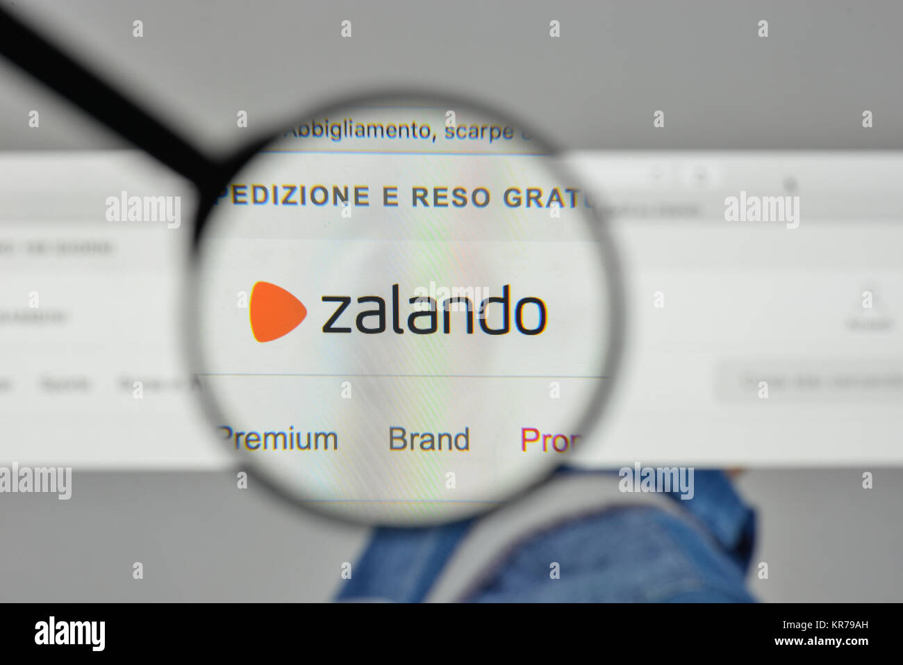 Zalando logo hi-res stock photography and images - Alamy