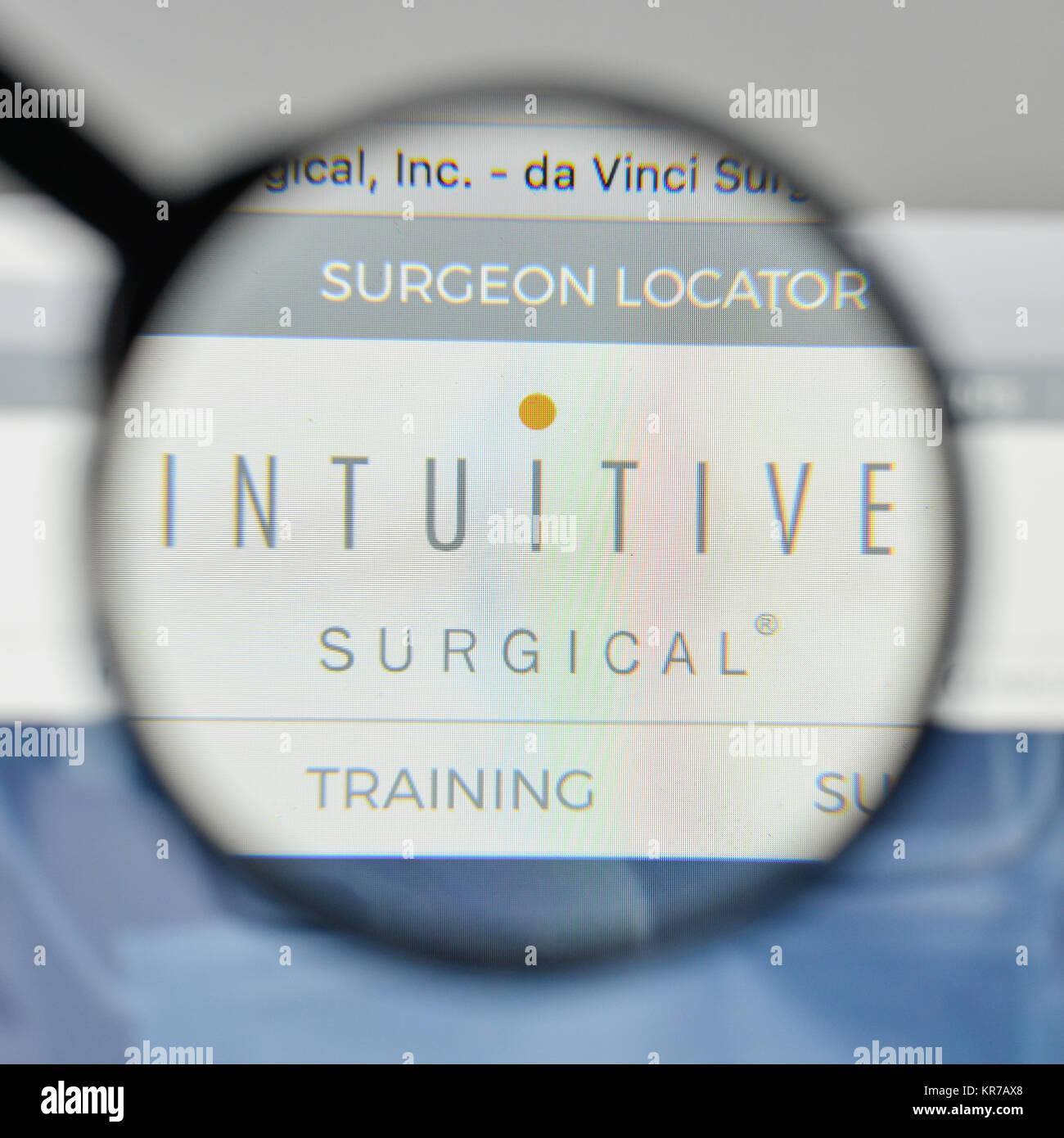 intuitive surgical logo