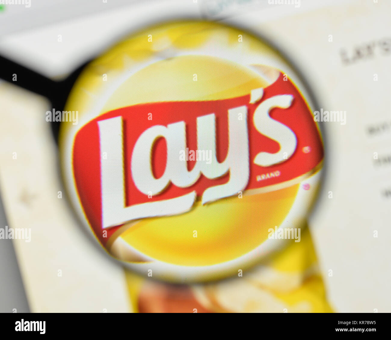 Lay S Potato Chips High Resolution Stock Photography And Images Alamy Lay S Potato Chips High Resolution Stock Photography And Images Alamy