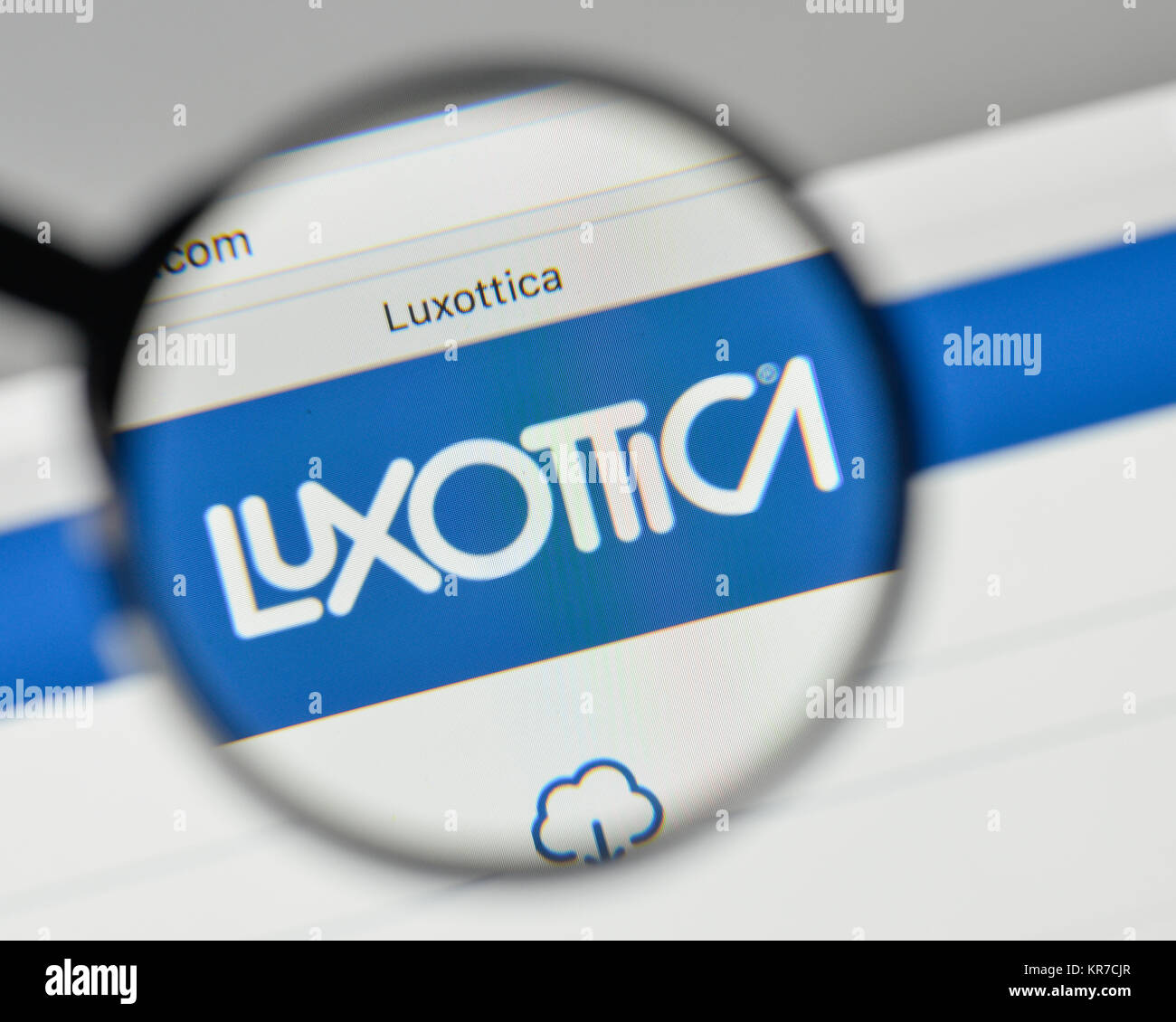 Luxottica hires stock photography and images Alamy