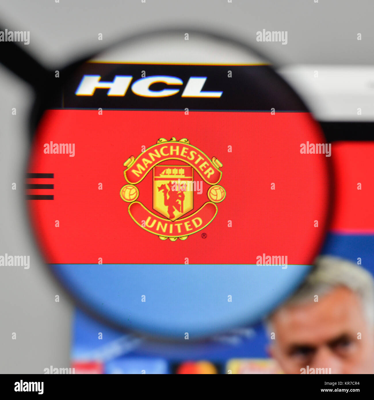 Manchester united logo hi-res stock photography and images - Alamy