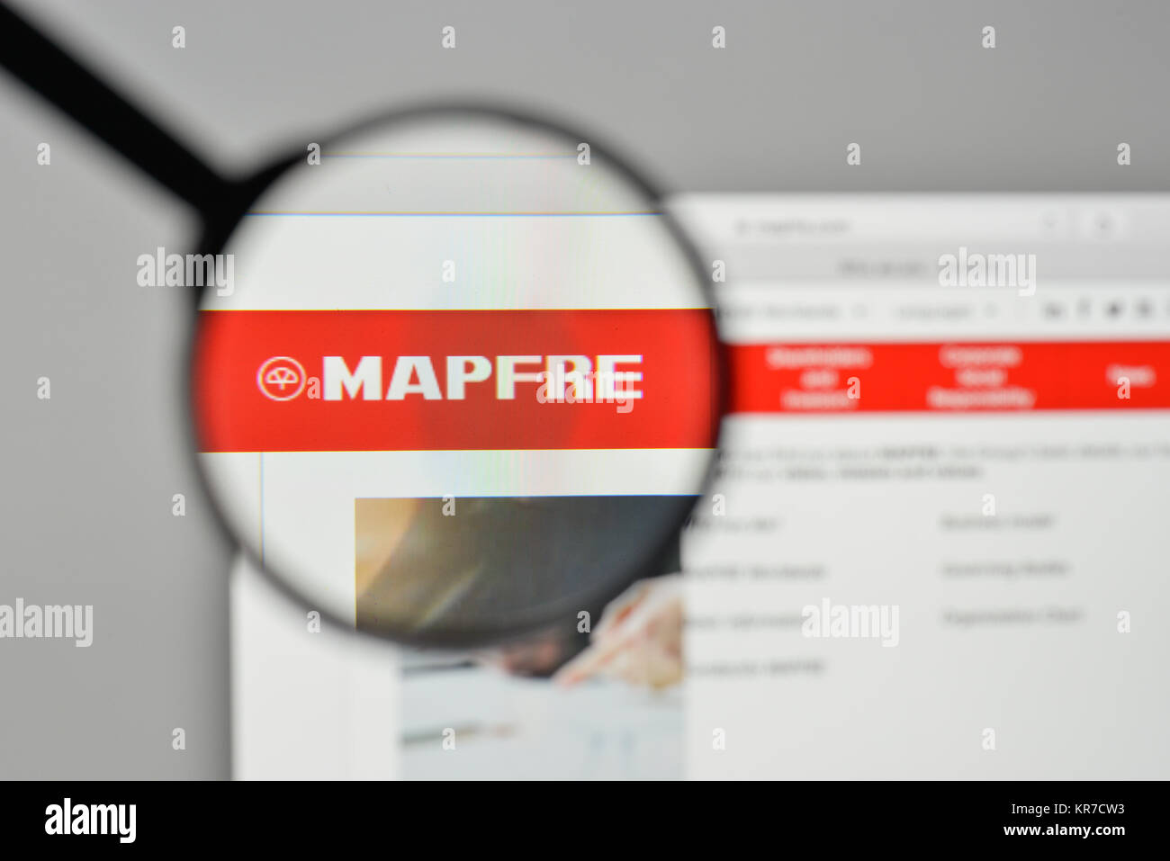 Mapfre logo hi-res stock photography and images - Alamy