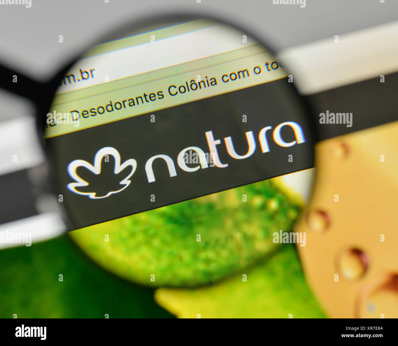 Natura cosmeticos hi-res stock photography and images - Alamy