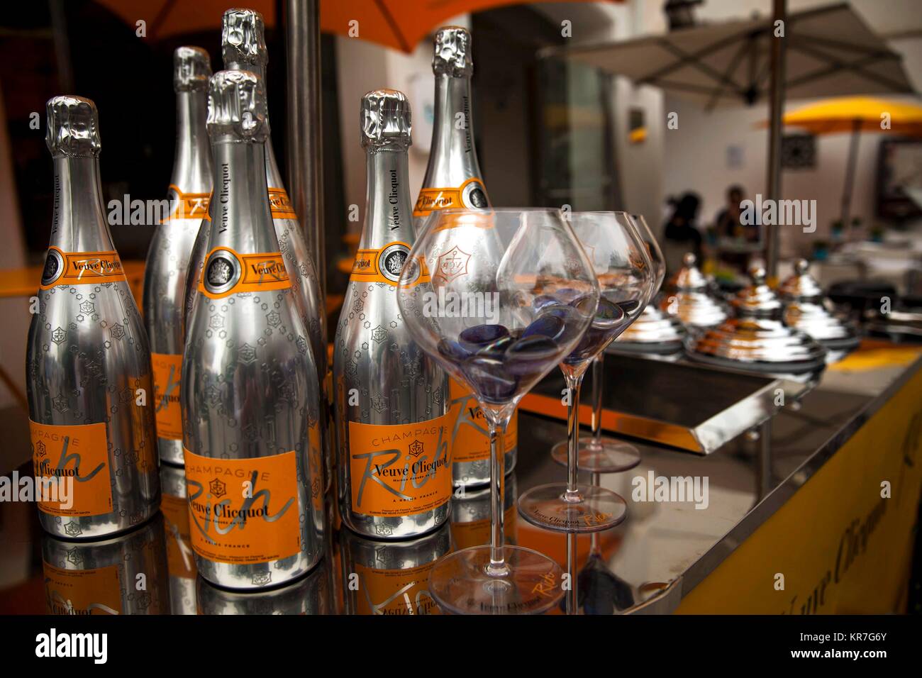 Veuve clicquot ponsardin champagne label hi-res stock photography and  images - Alamy