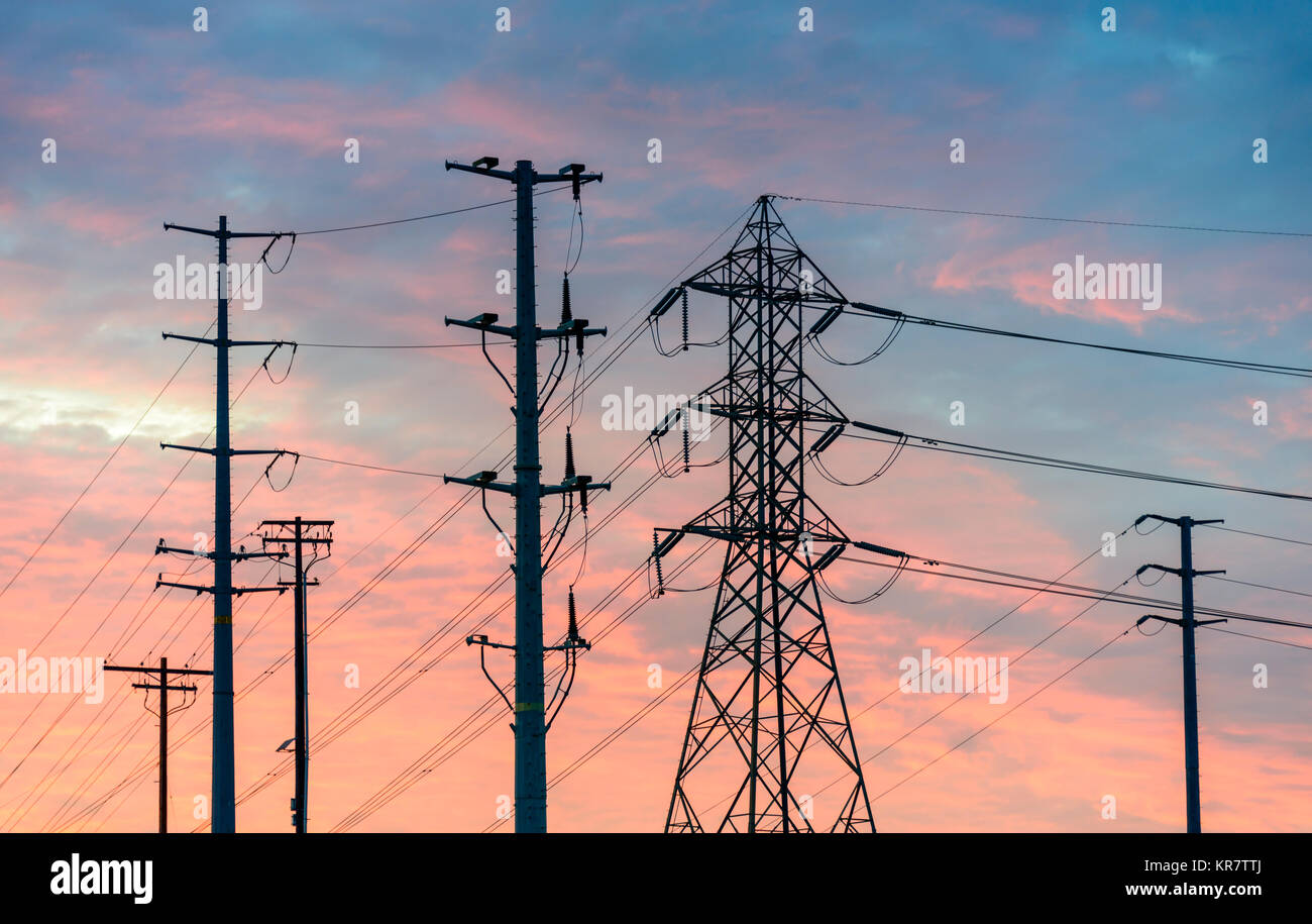 Electricity pylons america hires stock photography and images Alamy
