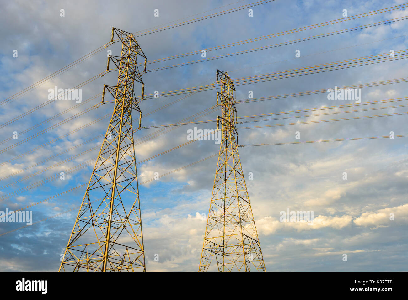Electricity pylons america hires stock photography and images Alamy