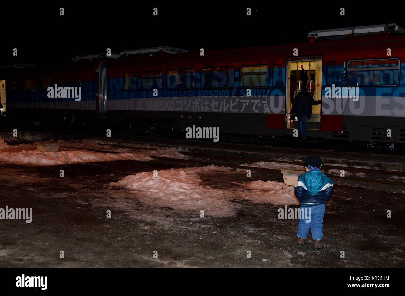 Boy watching train hi-res stock photography and images - Alamy