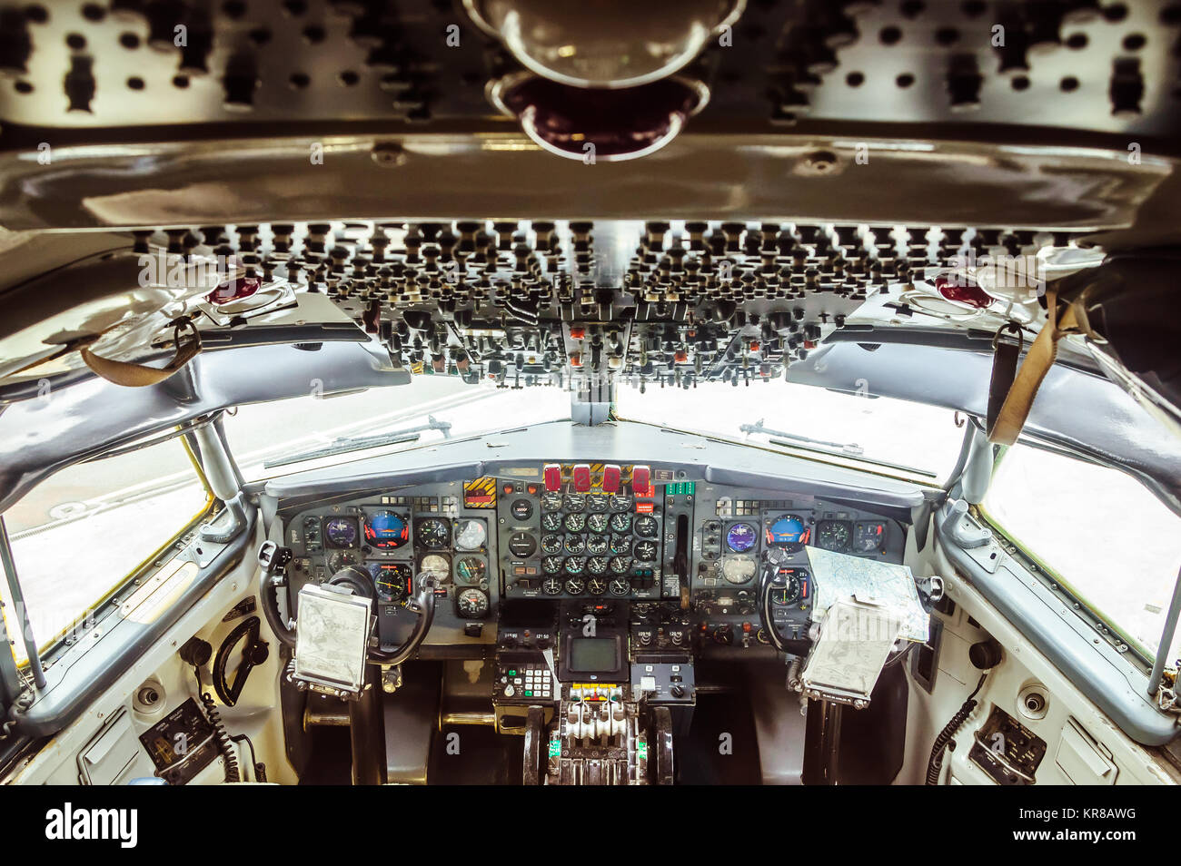 Concorde interior hi-res stock photography and images - Alamy