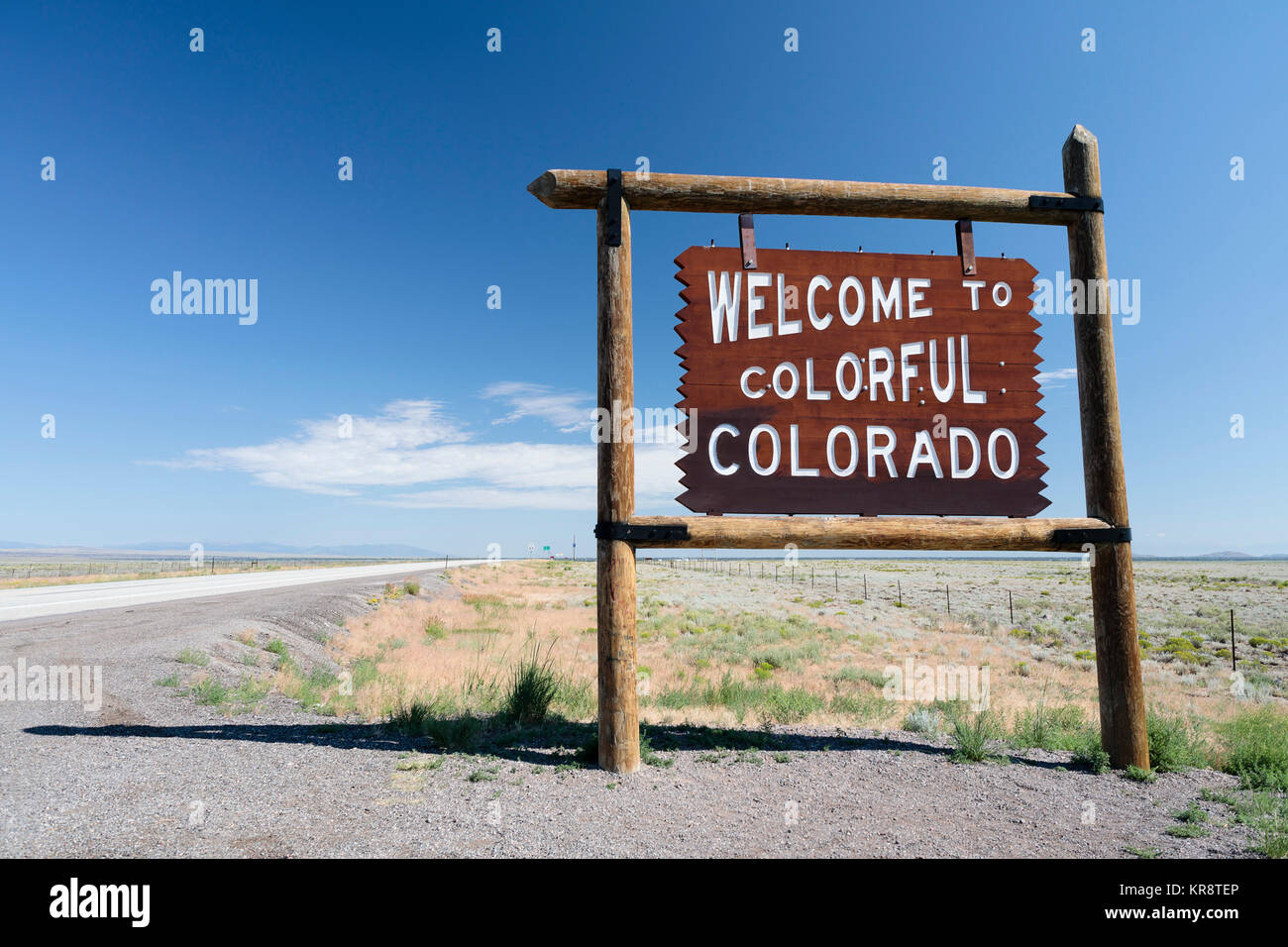 USA, Colorado, New Mexico, Border Highway 285, Clear sky over