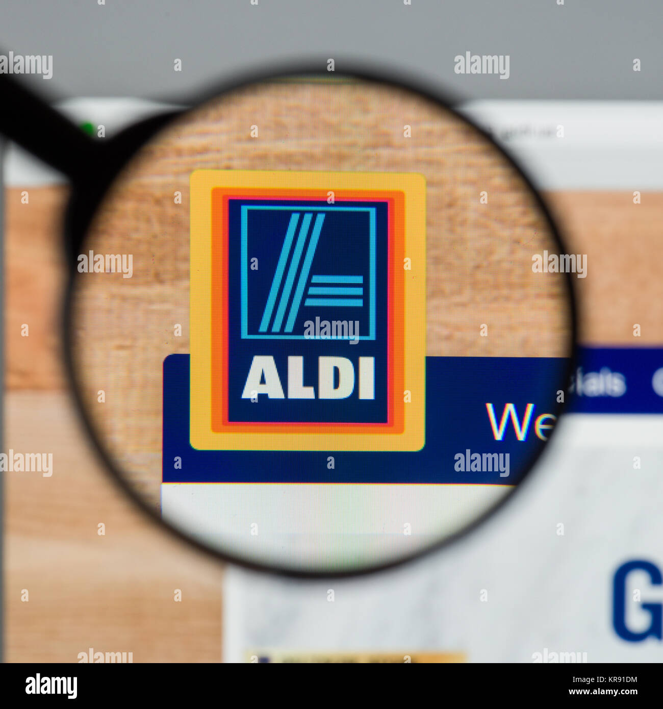 Aldi supermarket logo icon hi-res stock photography and images - Alamy