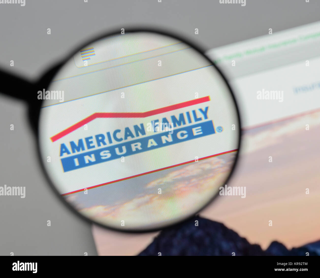 American family insurance logo hi-res stock photography and images - Alamy
