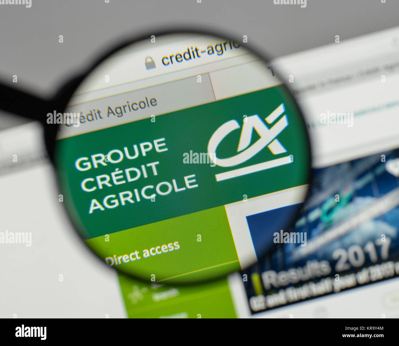 Credit agricole logo hi-res stock photography and images - Alamy