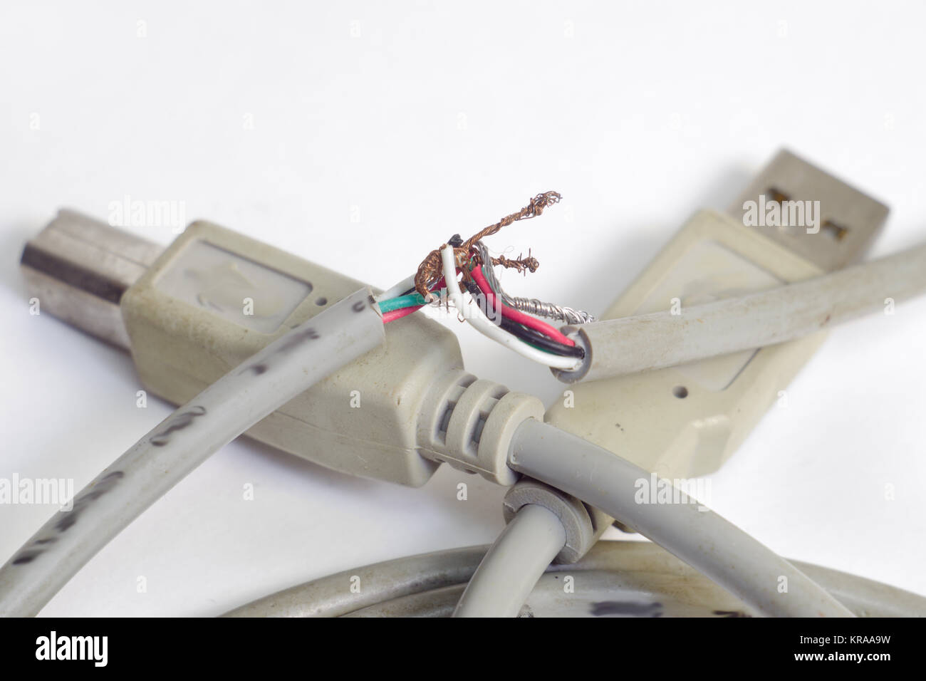 Repairing of wire break by twisting wires. Closeup Stock Photo Alamy