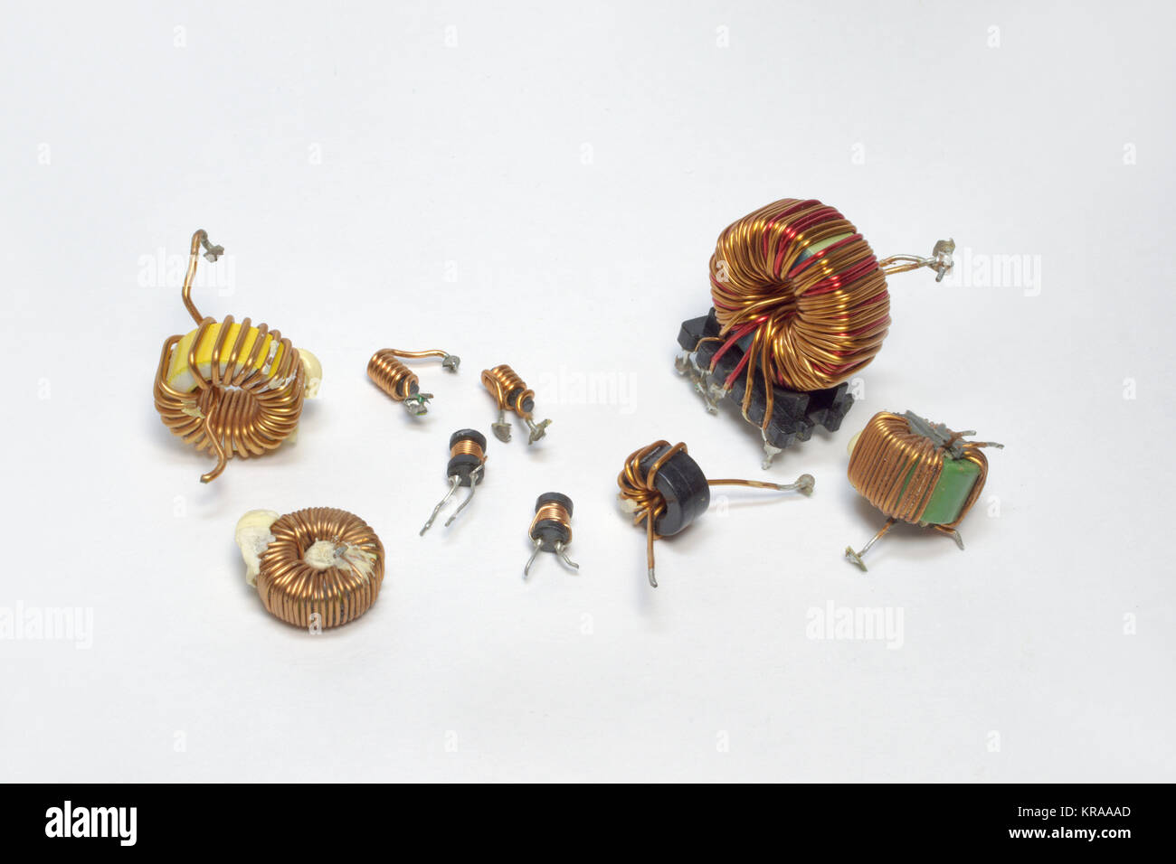 Electronic components inductors with toroid core, highfrequency