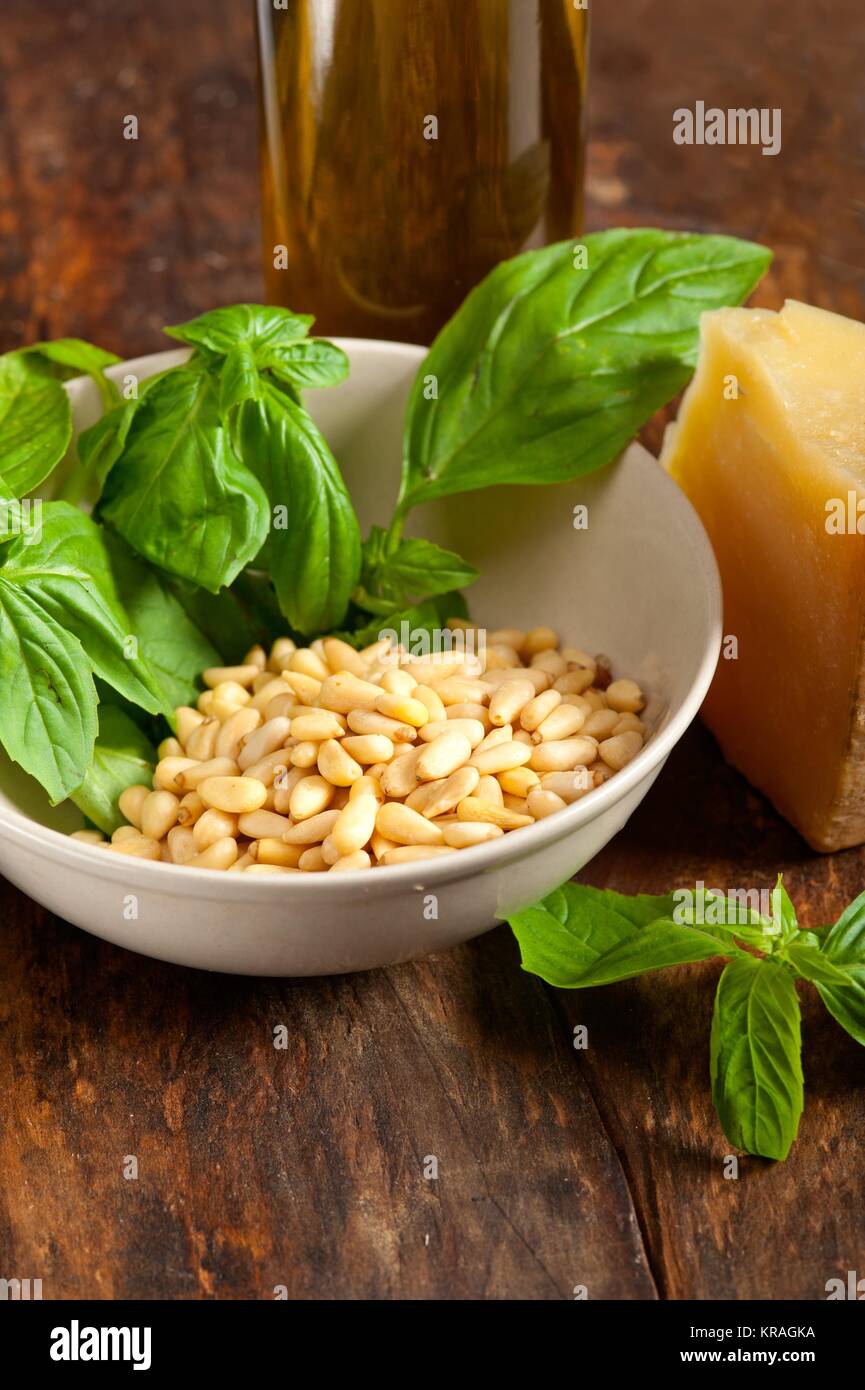 italian basil pesto ingredients Stock Photo Alamy