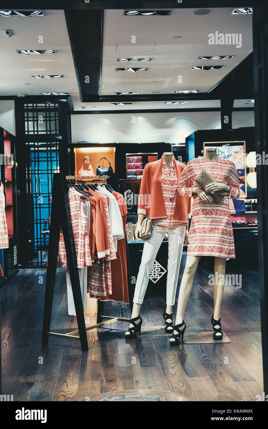 Beautiful Mannequins In Fashionable Clothes In Louis Vuitton Store. Moscow.  01.11.2018 Stock Photo, Picture and Royalty Free Image. Image 136646817.