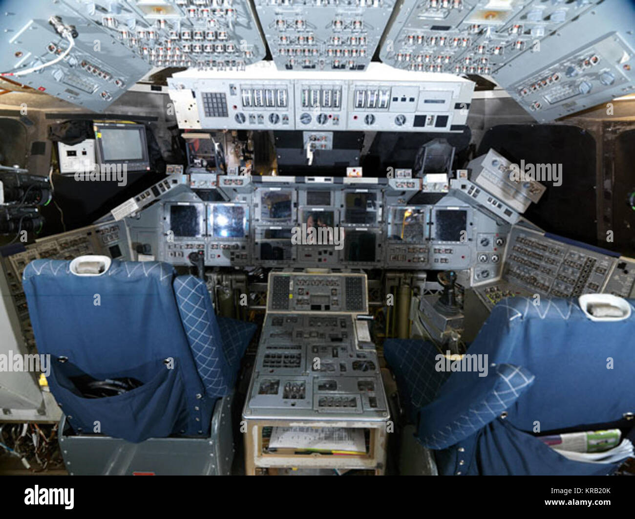 High-Resolution Digital Images of the Shuttle Avionics and Integration Laboratory (SAIL) facility in Building 16 high bay.  Photo Date: August 15, 2011.  Location: Building 16, SAIL High Bay - SSP.  Photographer: Robert Markowitz SAIL cockpit interior 28JSC2011-E-07919729 Stock Photo