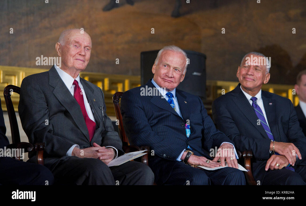 John Glenn Left Buzz Aldrin And Nasa Administrator Charles Bolden Stock Photo Alamy