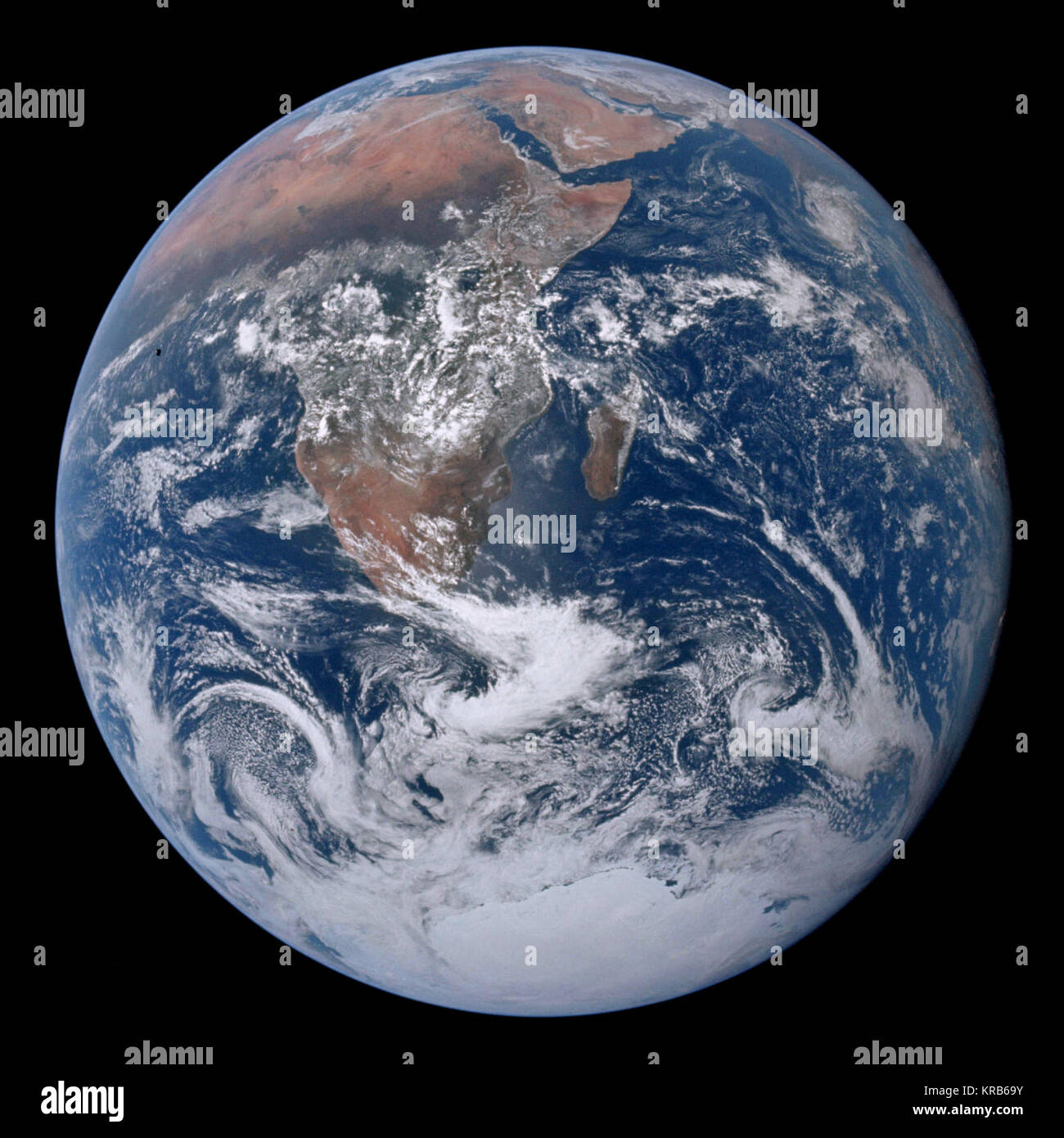 The Earth seen from Apollo 17 (AS17-148-22727 Stock Photo - Alamy