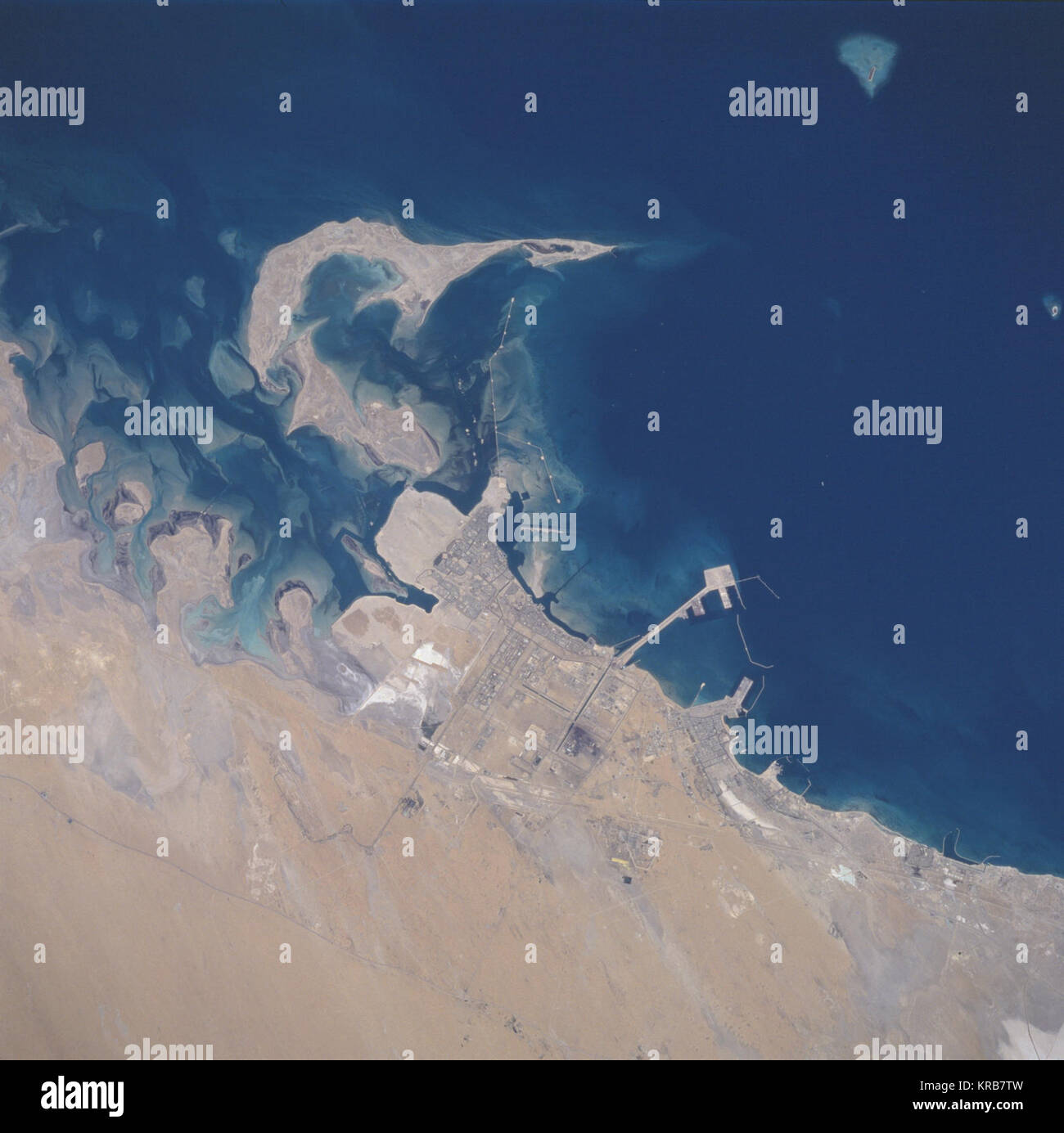 Largest 14 Ports in Saudi Arabia The Complete List