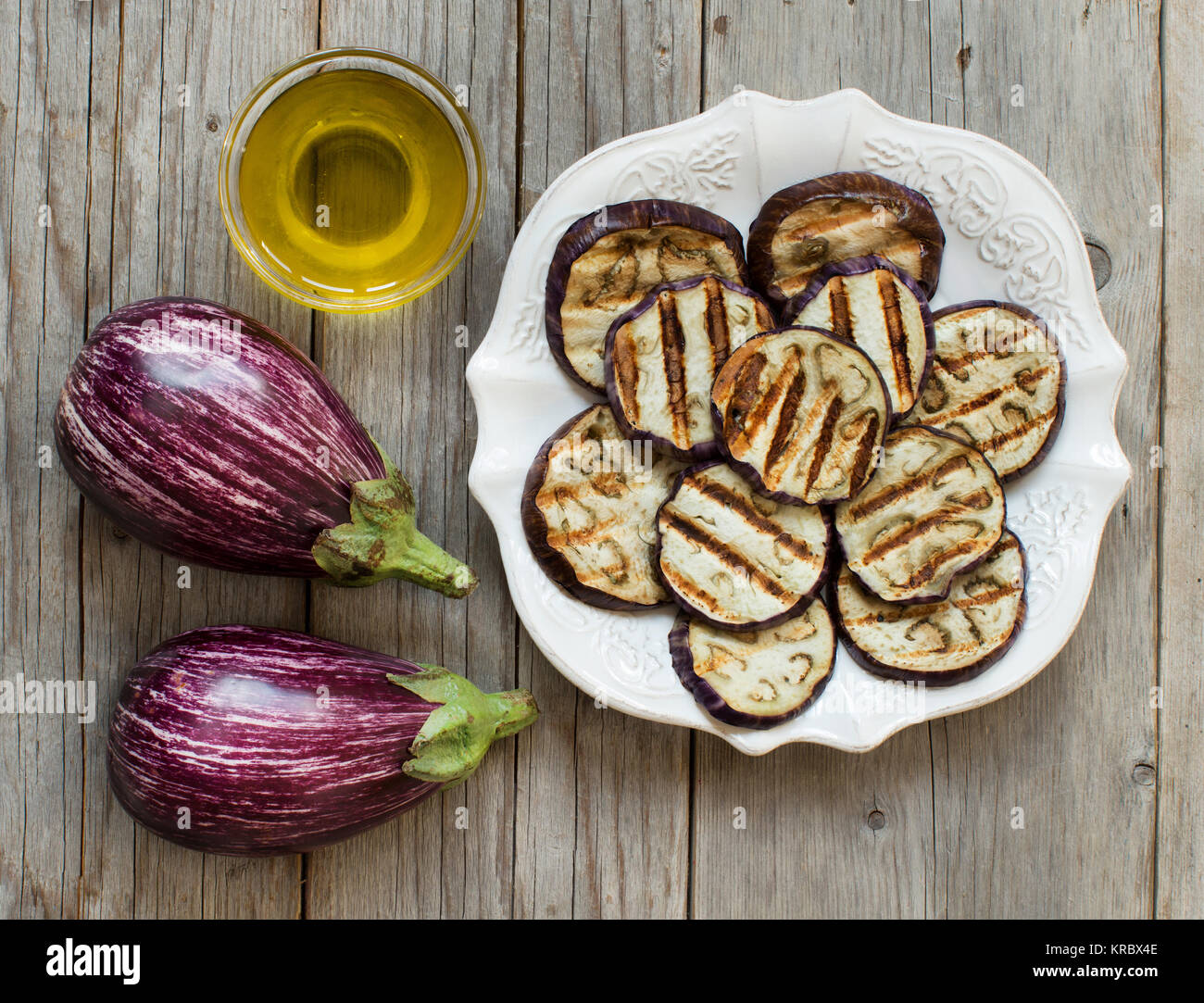 Grilled eggplants seasoned with olive oil Stock Photo Alamy