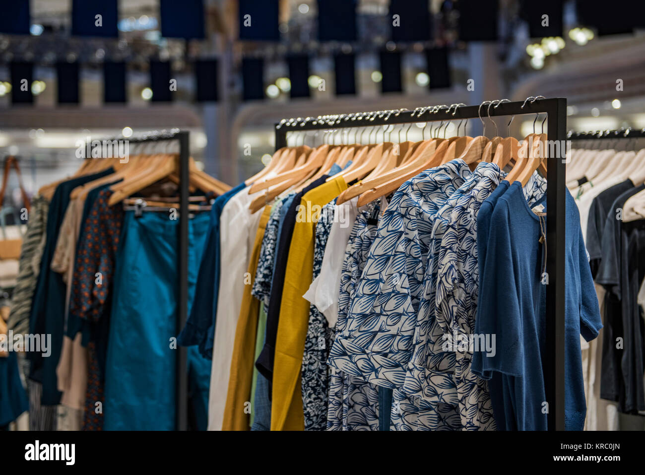 French luxury fashion store hi-res stock photography and images - Page 2 -  Alamy