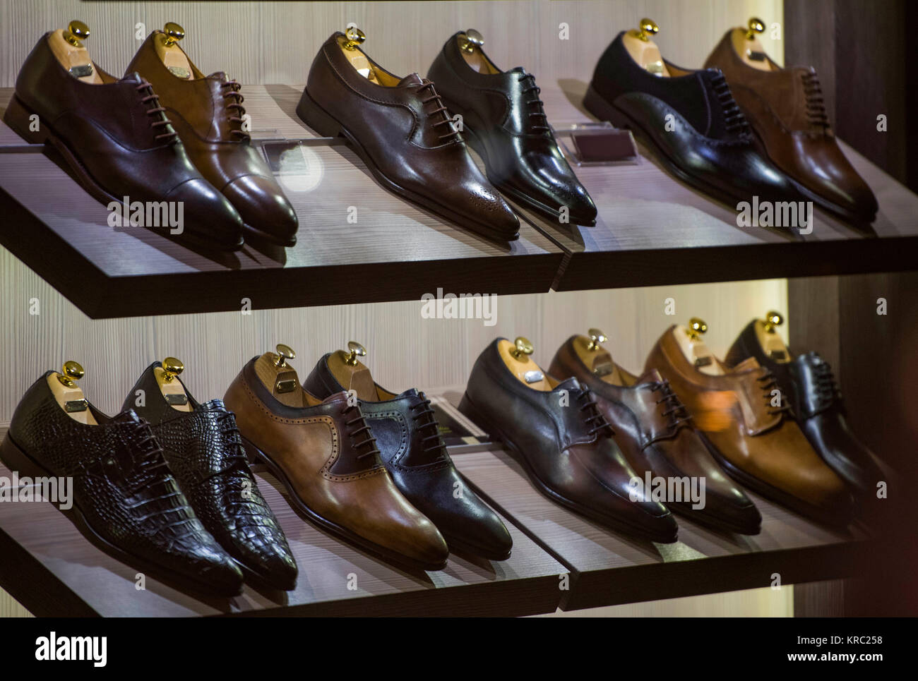 Mens business shoes display store window hires stock photography and