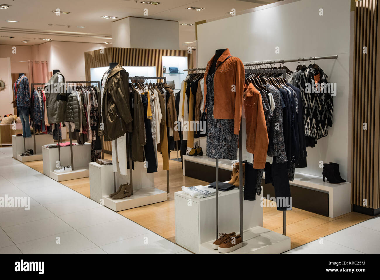 Women clothes in a store in Paris Stock Photo - Alamy