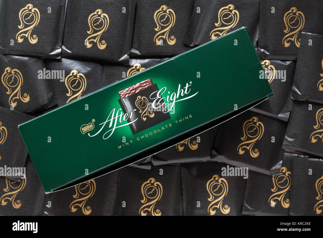Box of After Eight mint chocolate thins chocolates Stock Photo