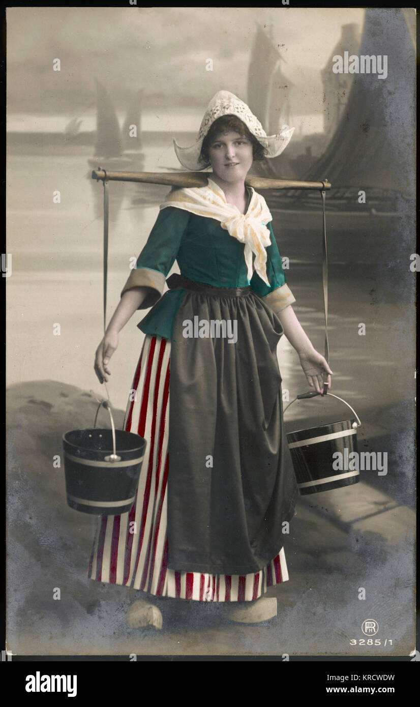 Dutch traditional dress hi-res stock photography and images - Alamy