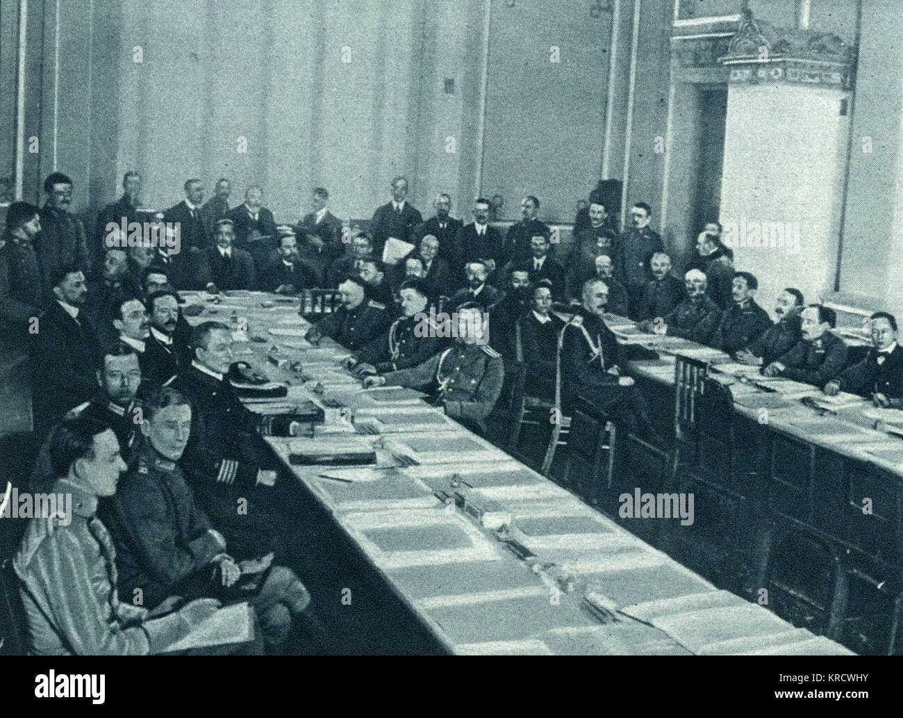 Russo-German talks in progress in the session hall at Brest- Litovsk, as the two sides negotiate over armistice terms Date: January 1918 Stock Photo