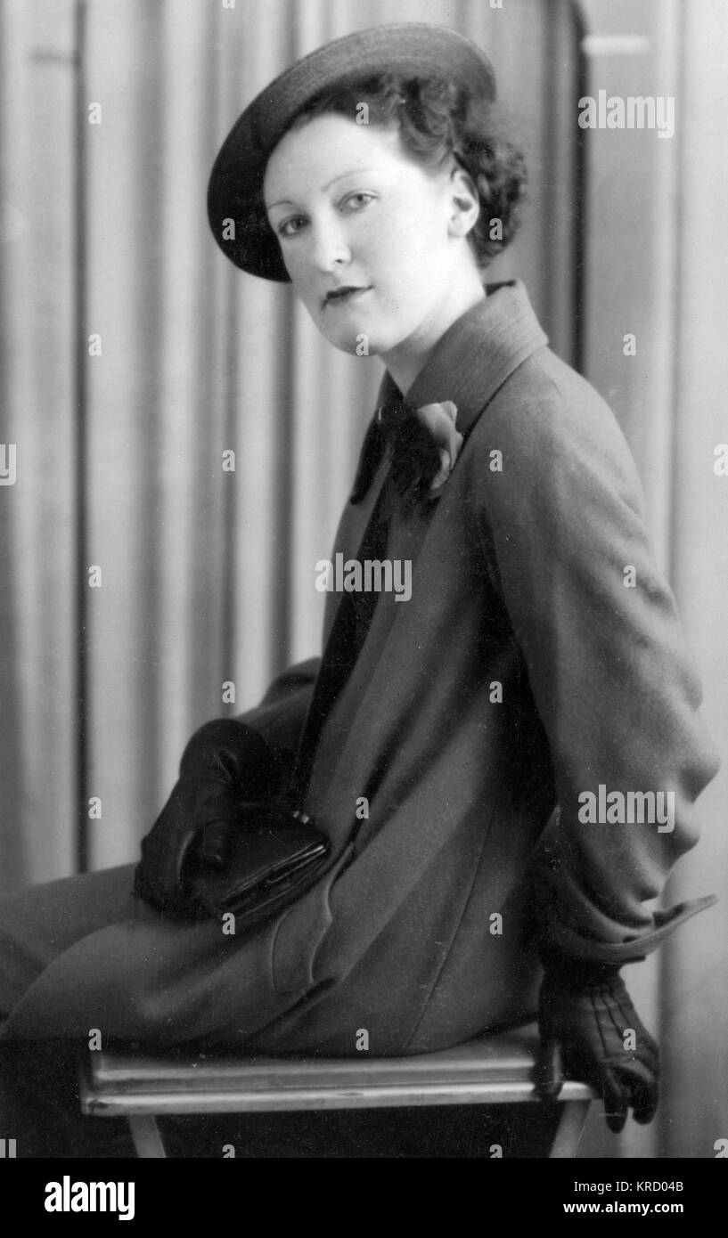 Stylish Woman 1930s High Resolution Stock Photography and Images - Alamy