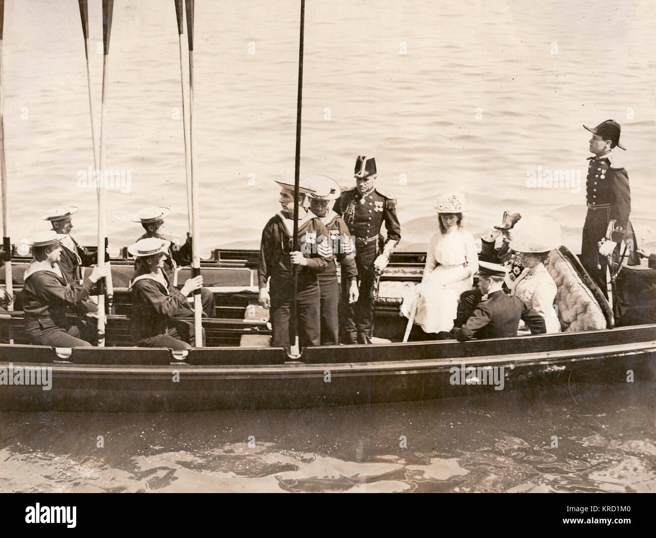 King V, Queen Mary, the Prince of Wales (later Edward VIII) and Princess Mary landing in