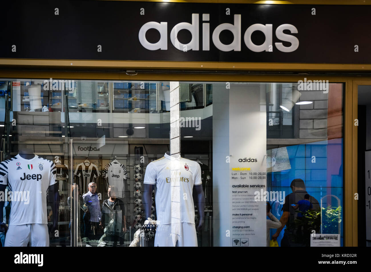 adidas store bologna