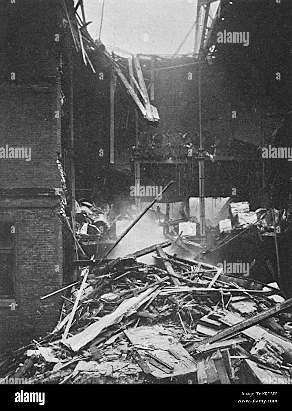 Bomb damaged refuge - Odhams Printings works destroyed, WW1 Stock Photo