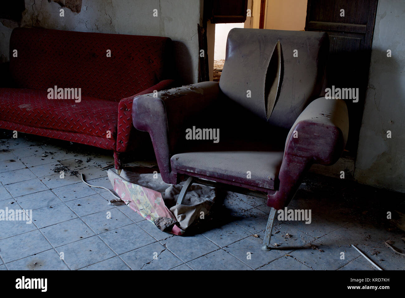 Furniture left in an abandoned house Stock Photo Alamy