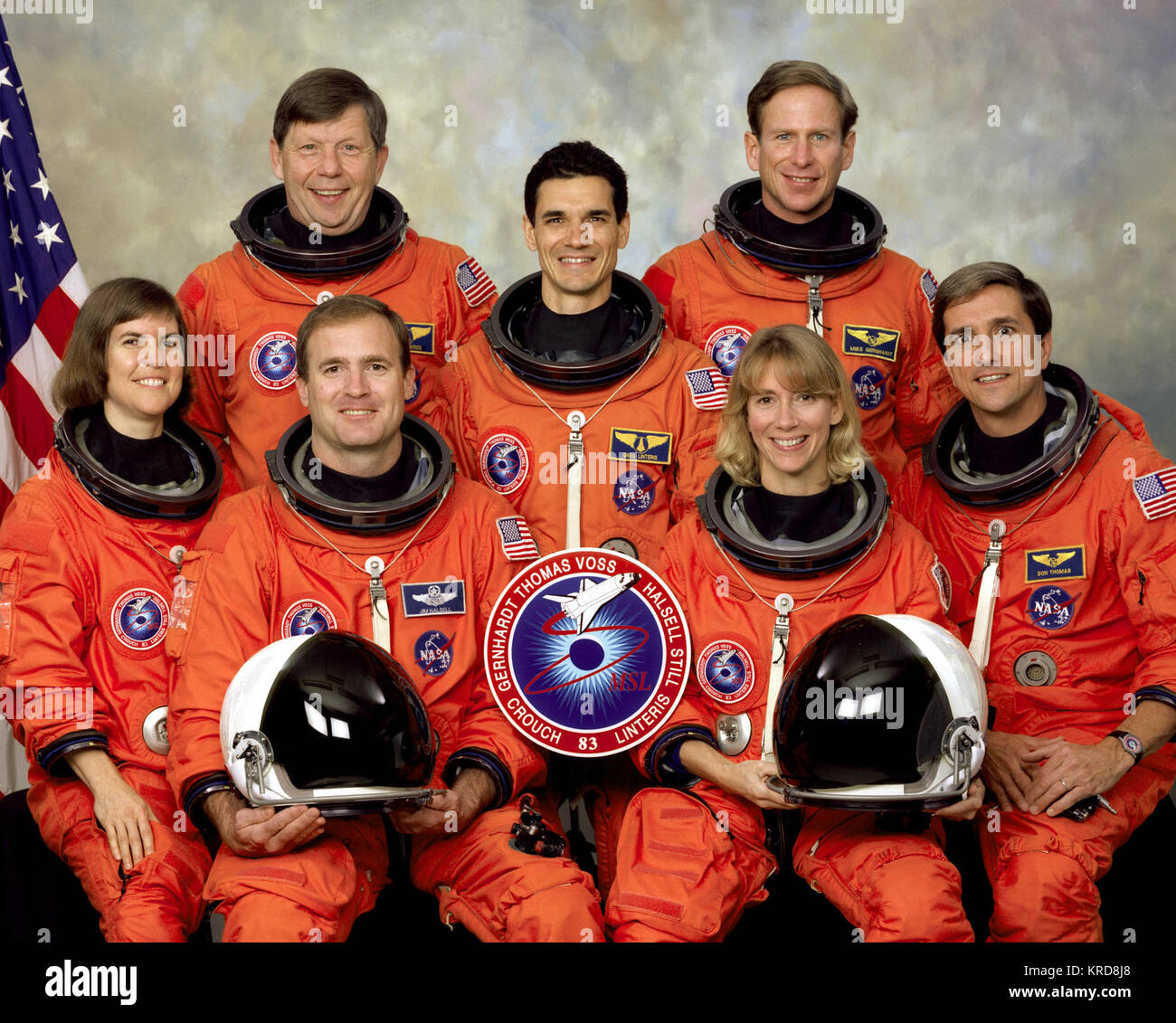 STS-083 CREW PORTRAIT CROUCH, ROGER; GERNHARDT, MIKE; VOSS, JANICE; LINTERIS, GREG; THOMAS, DON; HALSELL, JIM; STILL, SUSAN STS-83 crew Stock Photo