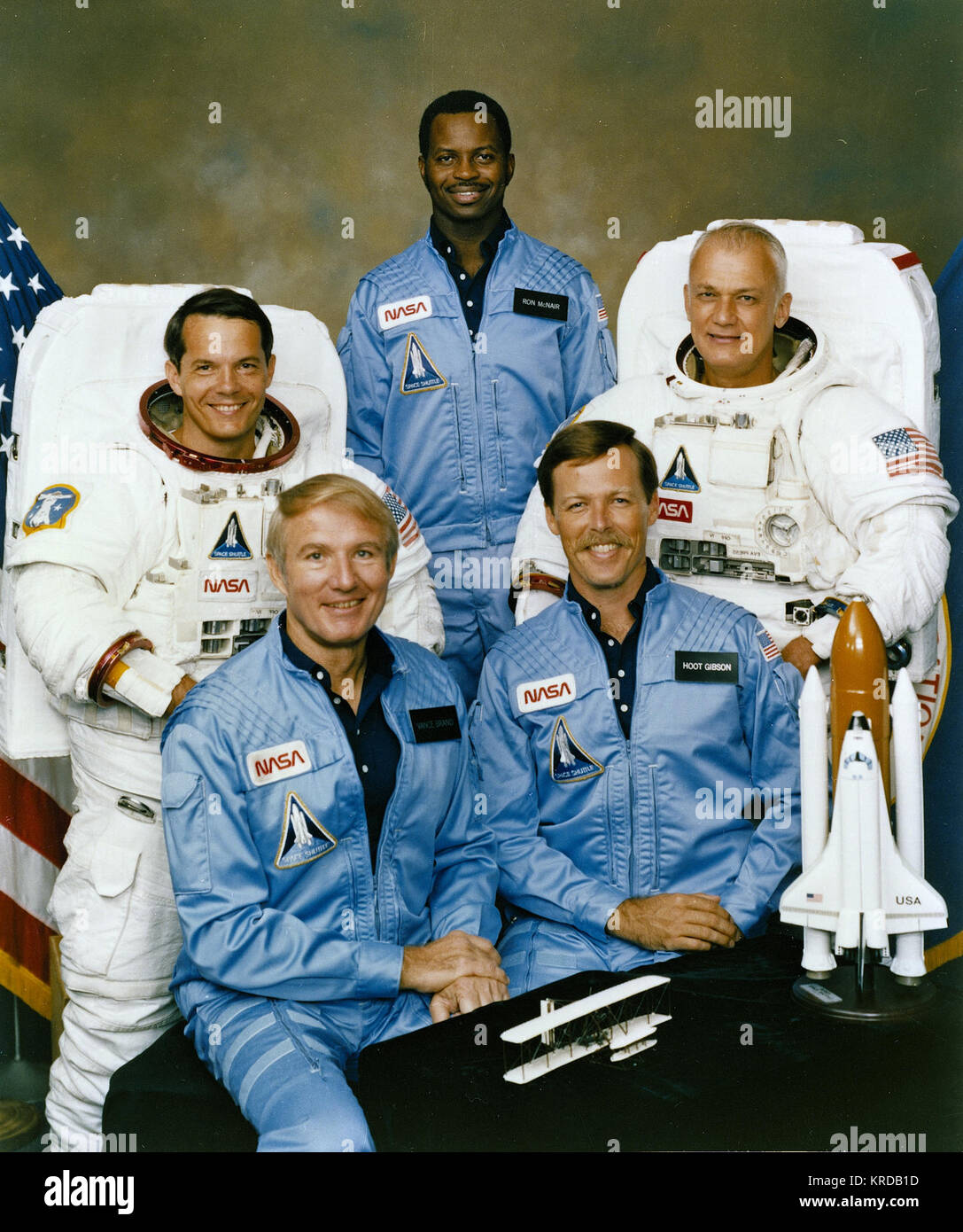 FRONT L-R: VANCE, D.; BRAND, C; ROBERT GIBSON; BACK L-R: ROBERT STEWART; RONALD MCNAIR; BRUCE MCCANDLESS. STS-41B CREW PORTRAIT. STS-41-B crew Stock Photo