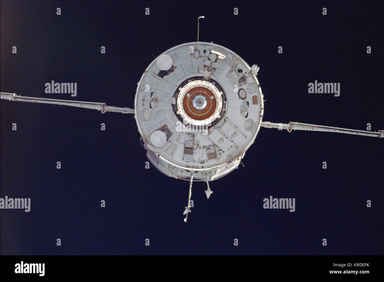 Zarya module hi-res stock photography and images - Alamy