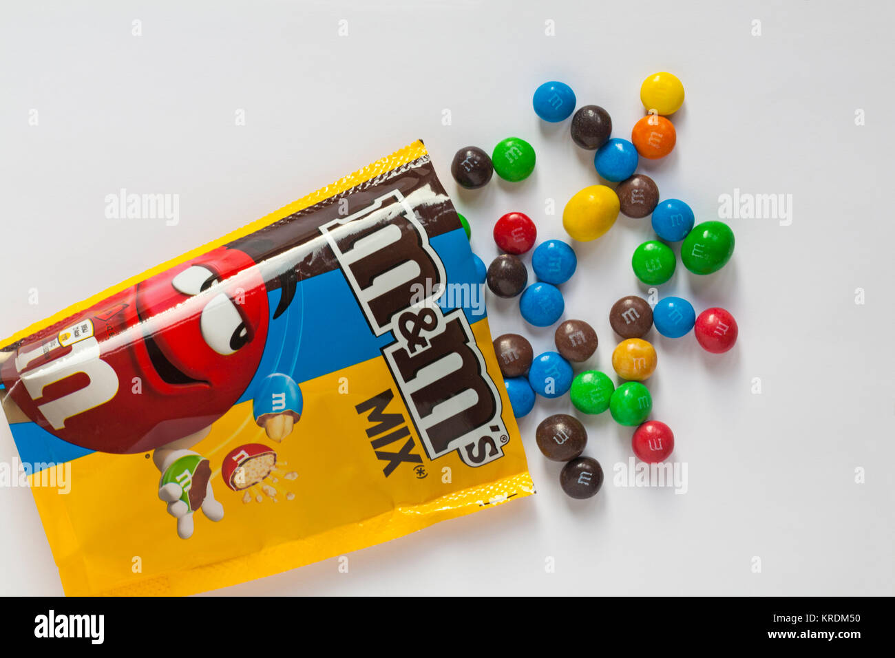 M&ms packet hi-res stock photography and images - Alamy