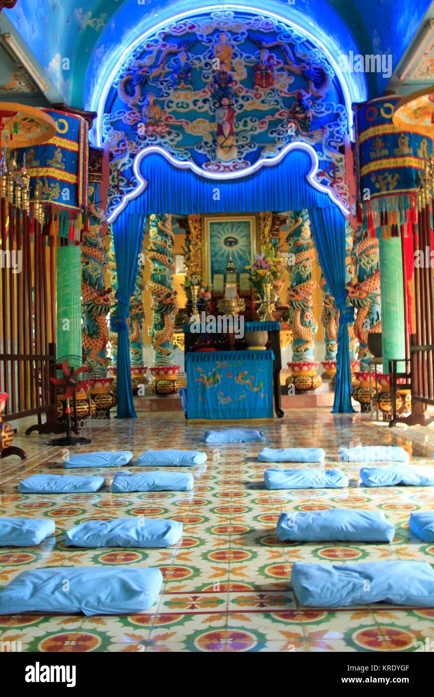 Vietnamese relegion hi-res stock photography and images - Alamy
