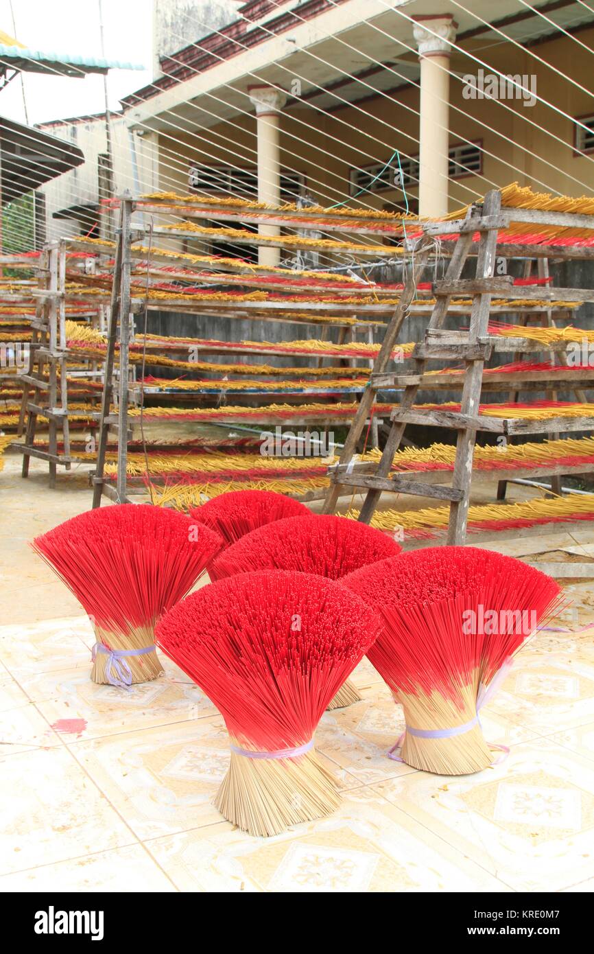 Incense drying racks hires stock photography and images Alamy