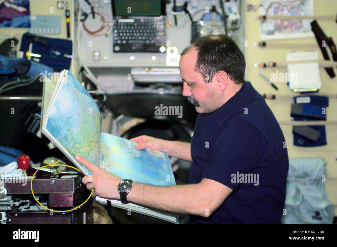 Expedition 2 hi-res stock photography and images - Alamy
