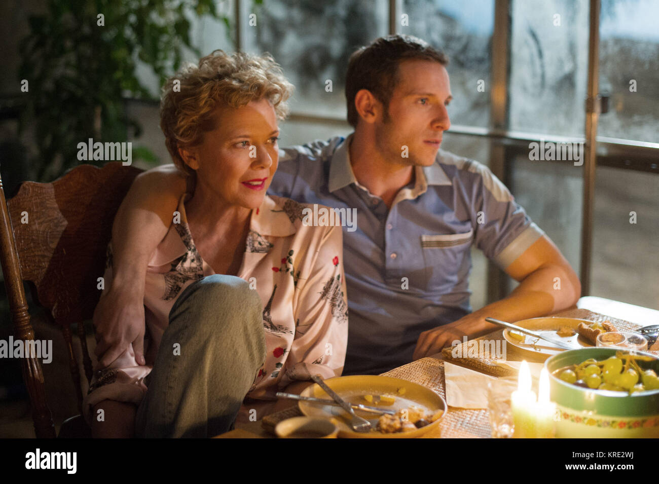 FILM STARS DON'T DIE IN LIVERPOOL, from left Bening, Jamie