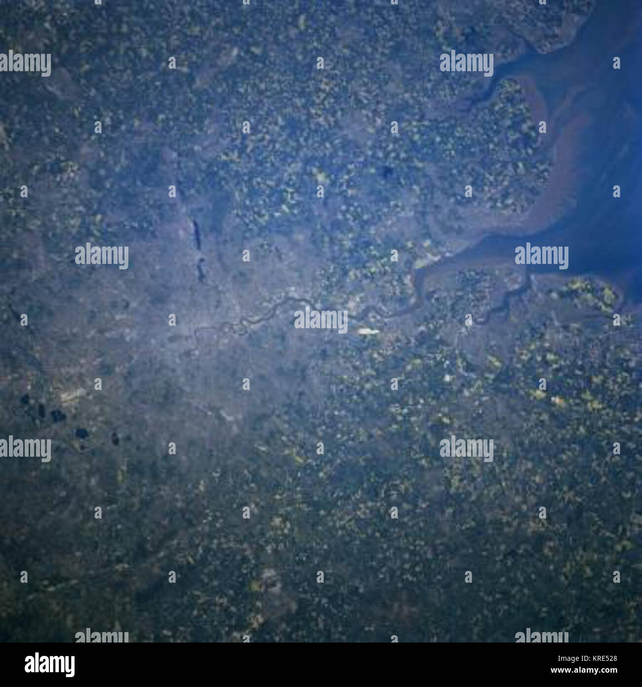 Satellite image of london hi-res stock photography and images - Alamy