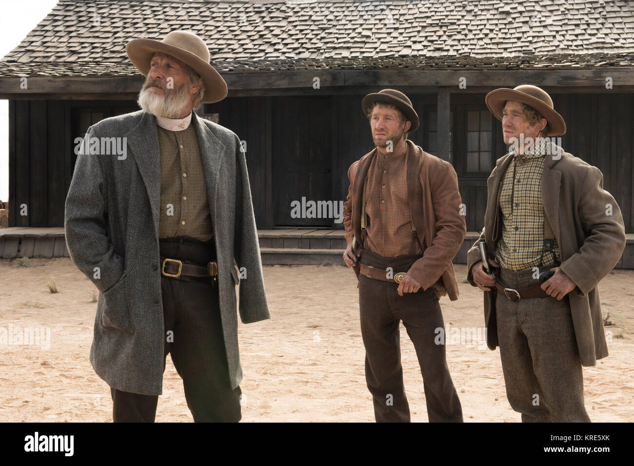 GODLESS, (from left): Jeff Daniels, Matthew Dennis Lewis, Russell ...