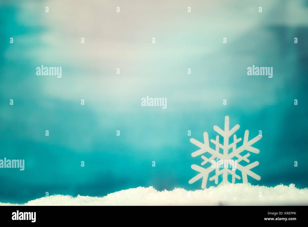Snowing background hi-res stock photography and images - Alamy