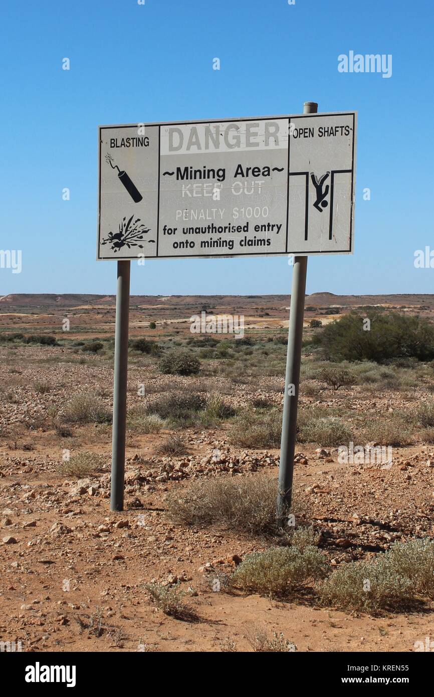warning sign at coober pedy in south australia Stock Photo Alamy