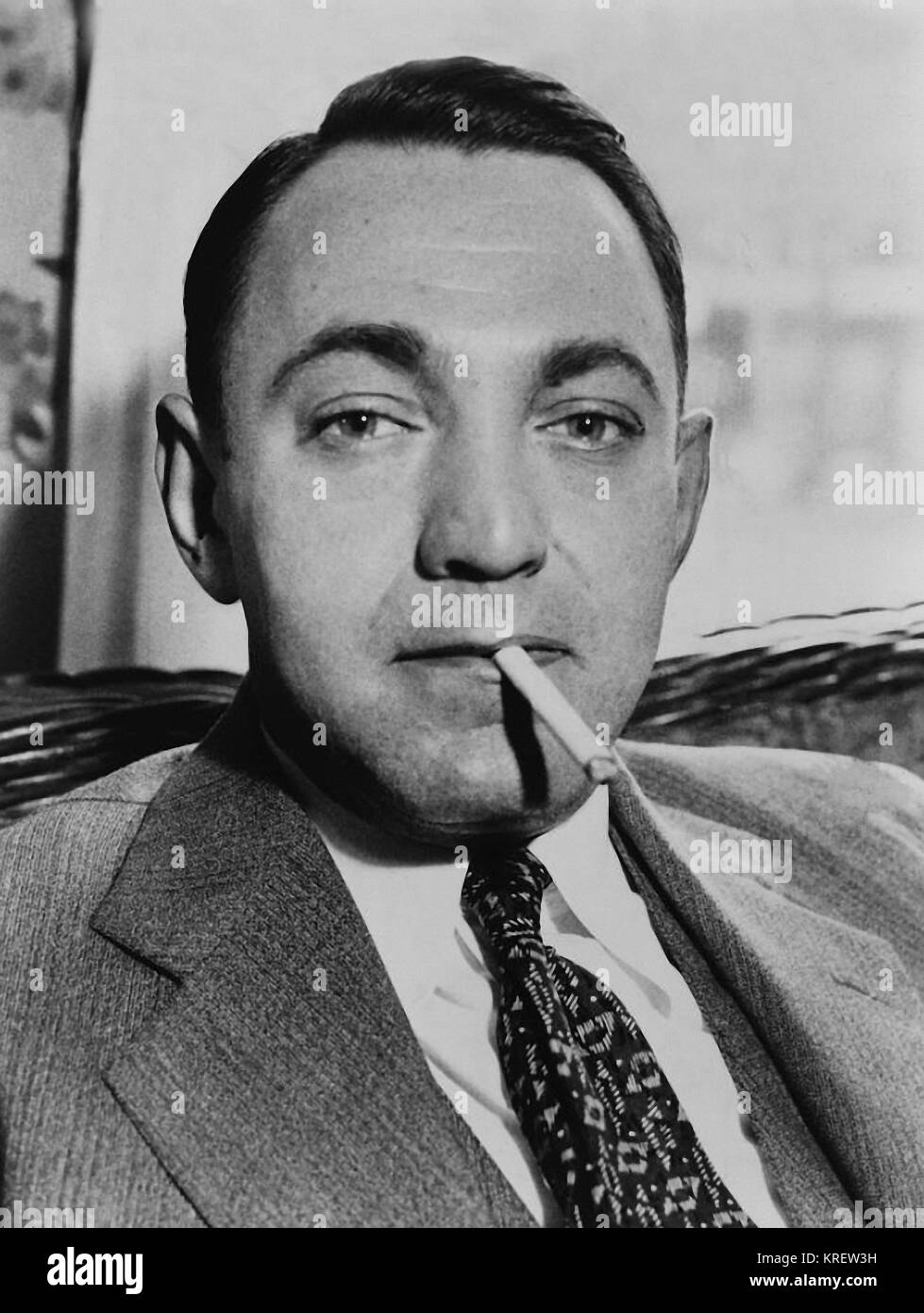 Dutch schultz vs bumpy johnson white Dutch schultz vs bumpy johnson white