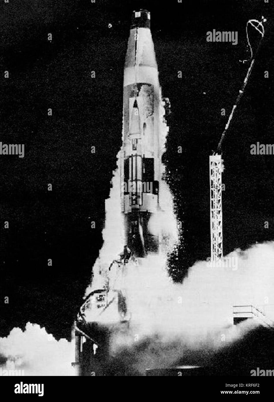 Atlas rocket launch Black and White Stock Photos & Images - Alamy